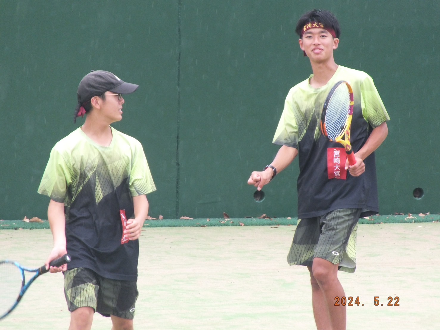 男子硬式テニス部