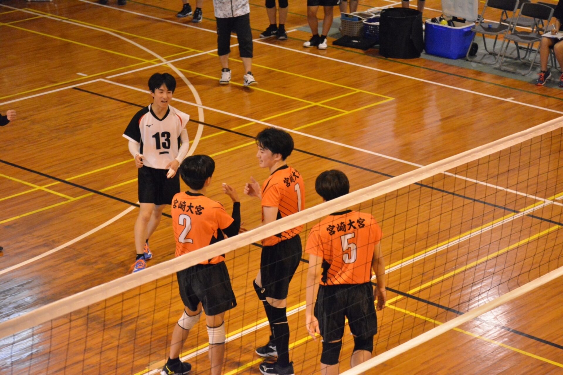 男子バレーボール部