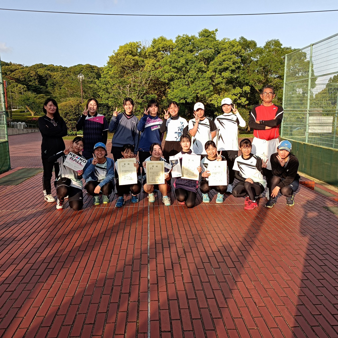 女子ソフトテニス