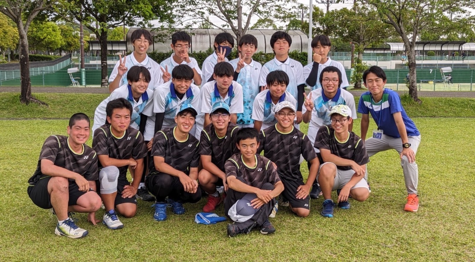 男子ソフトテニス